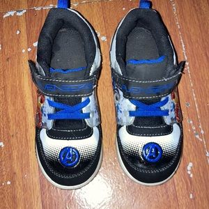 Boy shoes size 11